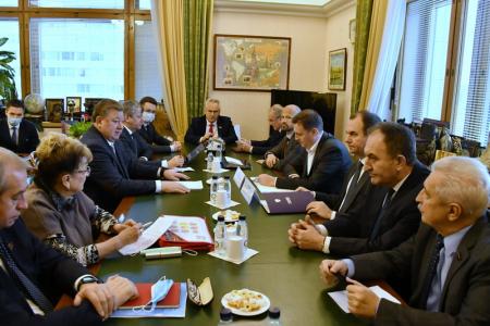 Состоялось заседание фракции КПРФ в Госдуме с участием министра сельского хозяйства Д.Н. Патрушева