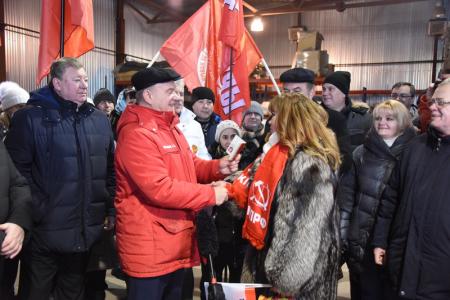 КПРФ отправила на Донбасс 93-й новогодний гуманитарный конвой