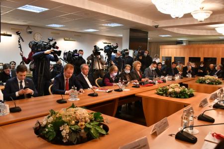 Половина победы. В Госдуме состоялась встреча фракции КПРФ с Голиковой, Мурашко и Поповой
