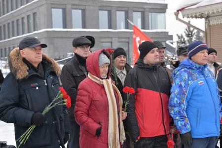В Новосибирске почтили память Иосифа Виссарионовича Сталина.