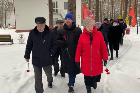 Тюменские коммунисты отметили 142-ю годовщину со дня рождения И.В. Сталина