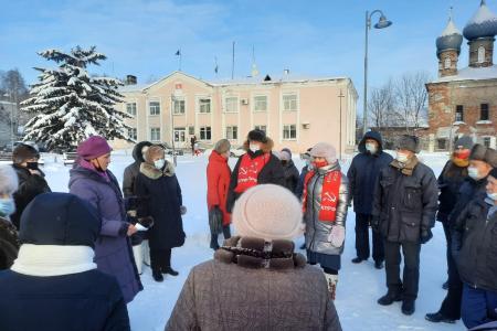 Ивановская область. Депутаты КПРФ на народном сходе в городе Юрьевец приняли наказы избирателей в связи с «оптимизацией» здравоохранения