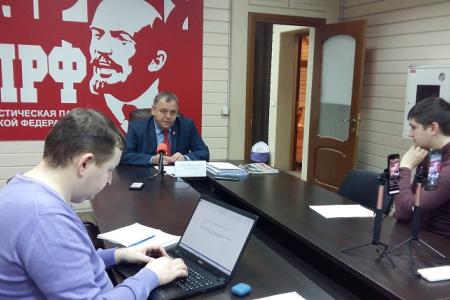QR-коды, закон «О публичной власти» и бюджет:  Ренат Сулейманов рассказал об итогах первой сессии Государственной Думы