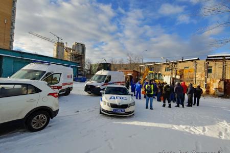 Москва: Очередной день противостояния с рейдерами - отбито три бульдозерных атаки на народное предприятие «Айвори»