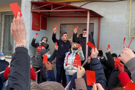 В Саратовской области при поддержке КПРФ прошло первое заседание инициативной группы по организации федерального референдума по QR-кодам
