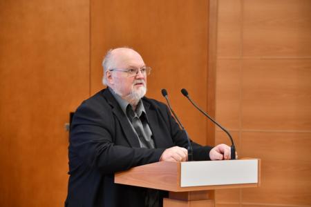 КПРФ в Госдуме провела круглый стол о законодательном обеспечении противодействия распространению новой коронавирусной инфекции
