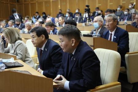 Республика Саха (Якутия). Депутаты-коммунисты в борьбе за интересы народа. Виктор Губарев о QR-кодах
