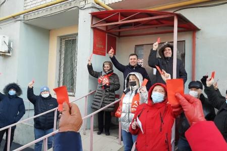 В Саратовской области при поддержке КПРФ прошло первое заседание инициативной группы по организации федерального референдума по QR-кодам