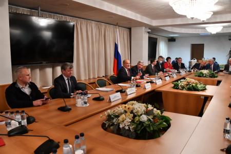 Половина победы. В Госдуме состоялась встреча фракции КПРФ с Голиковой, Мурашко и Поповой