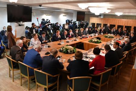 Половина победы. В Госдуме состоялась встреча фракции КПРФ с Голиковой, Мурашко и Поповой