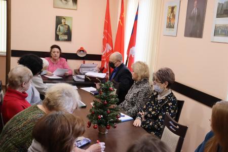 Сталинградские коммунисты провели итоговое заседание оргкомитета по празднованию юбилея Алевтины Апариной