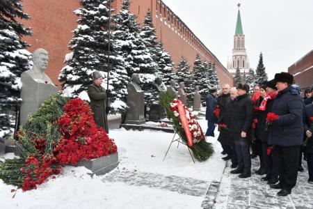 «Имя Сталина - это путеводная звезда!»