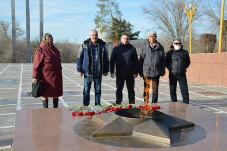 Коммунисты Калмыкии отметили День Неизвестного солдата