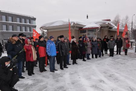 В Новосибирске почтили память Иосифа Виссарионовича Сталина.