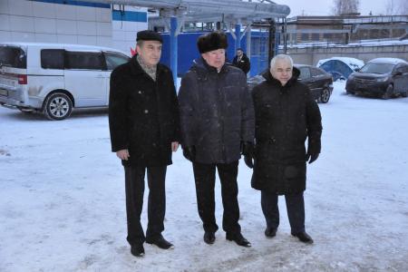 КПРФ отправила на Донбасс 93-й новогодний гуманитарный конвой