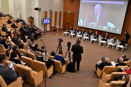 КПРФ в Госдуме провела круглый стол о законодательном обеспечении противодействия распространению новой коронавирусной инфекции