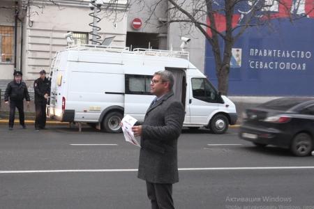 Беспредел в Севастополе: противозаконные задержания коммунистов за одиночные пикеты