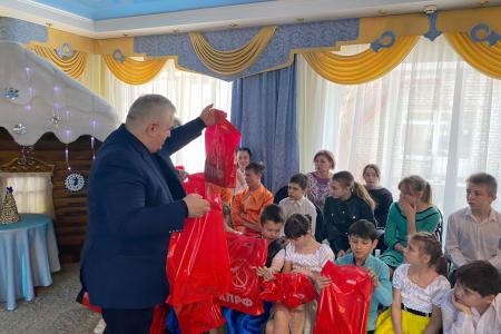 Делегация КПРФ во главе с К.К. Тайсаевым с рабочим визитом прибыла на Донбасс