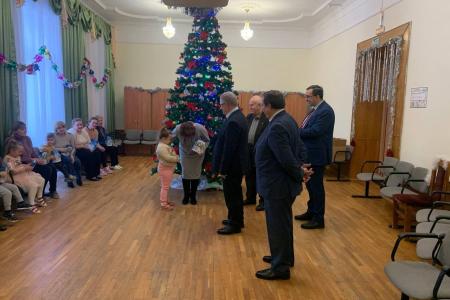 Московская область. Александр Наумов: Пусть наступающий год принесёт счастье и радость детским сердцам!