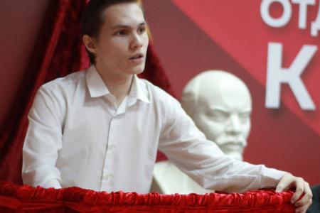 Тамбовская область. Крепить делами высокое имя – комсомол!