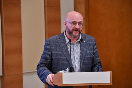 КПРФ в Госдуме провела круглый стол о законодательном обеспечении противодействия распространению новой коронавирусной инфекции