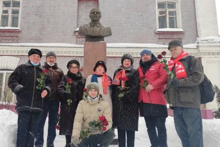 "Дело Ленина будет жить в веках!". Подмосковные коммунисты почтили память Великого Ленина
