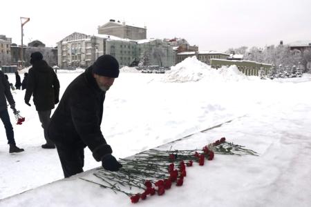 Саратовские коммунисты и комсомольцы почтили память В.И Ленина