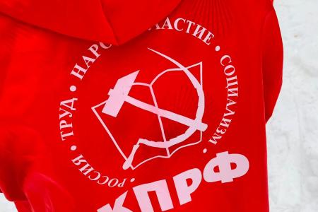 Ленинградская область. Депутаты КПРФ помогают решить проблему ветхого жилья