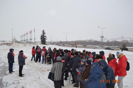 Нижегородские коммунисты провели возложение цветов к памятнику В.И. Ленина
