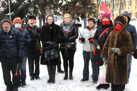 Ярославские коммунисты и сторонники партии почтили память Владимира Ильича Ленина