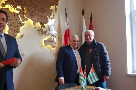 Казбек Тайсаев прибыл в Республику Абхазия с рабочим визитом