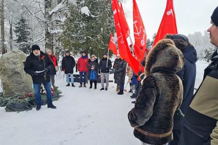 Ивановские коммунисты почтили память жертв блокады Ленинграда