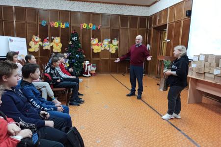 Подмосковные коммунисты: В период новогодних праздников все подарки от КПРФ доставлены по адресам