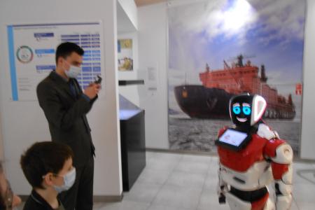 Организация РУСО в Москве провела экскурсию в Музее Революции