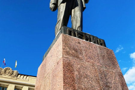 Лидер ставропольских коммунистов Виктор Гончаров: «Уничтожить память об Ильиче не получится!»