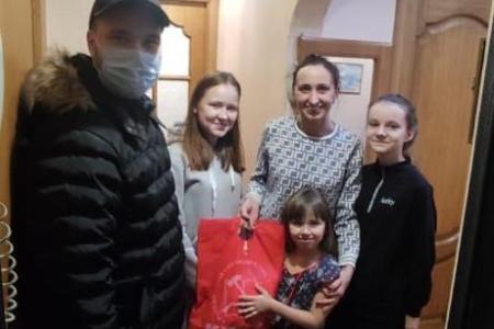 Подмосковные коммунисты: В период новогодних праздников все подарки от КПРФ доставлены по адресам
