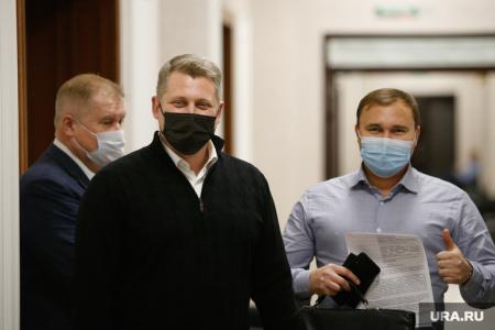 Свердловские коммунисты победили единороссов, которые пытались через суд отнять мандат депутата КПРФ