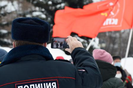 Коммунисты и комсомольцы города Иваново почтили память жертв кровавого воскресенья