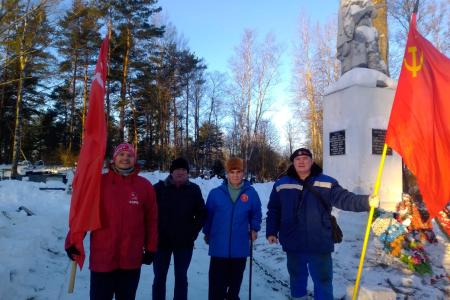 Коммунисты Ленинградской области отметили 79-ю годовщину прорыва блокады Ленинграда
