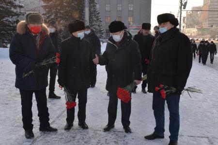 Коммунисты Новосибирска почтили память Владимира Ильича Ленина