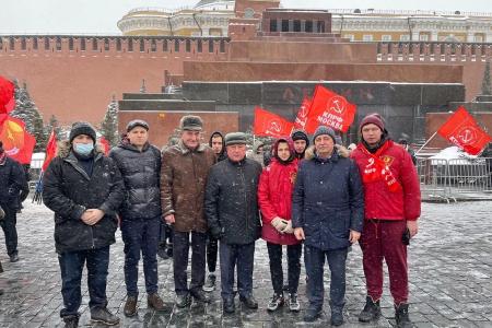 "Дело Ленина будет жить в веках!". Подмосковные коммунисты почтили память Великого Ленина