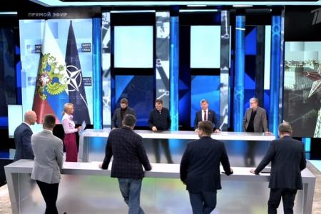 Дмитрий Новиков на Первом канале: «Поставил под сомнение целостность России – вон из страны!»