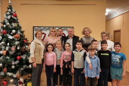 Московская область. Все подарки от КПРФ подмосковные коммунисты передали по адресам