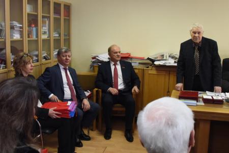 «Слово к народу». Г.А. Зюганов принял участие в церемонии награждения лауреатов и дипломантов газеты «Советская Россия»