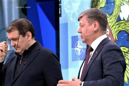 Дмитрий Новиков на Первом канале: «Поставил под сомнение целостность России – вон из страны!»