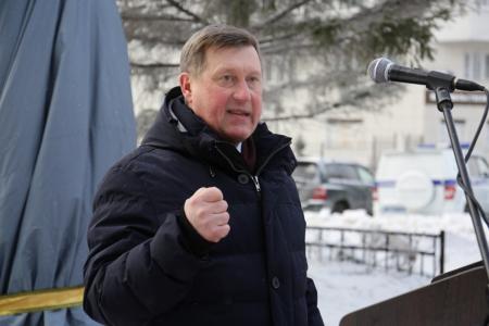 В Новосибирске открыли памятник советскому генпрокурору Руденко