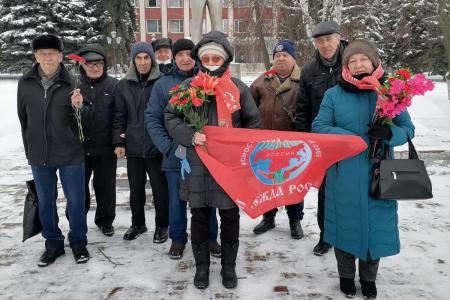 Тамбовская область. Низкий поклон учителю и вождю!