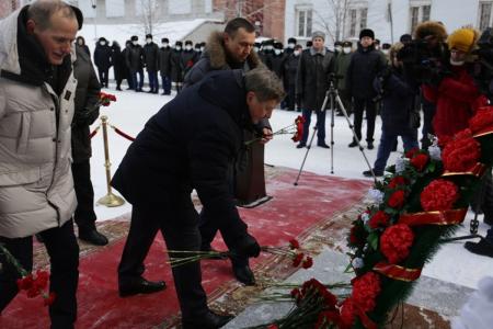 В Новосибирске открыли памятник советскому генпрокурору Руденко