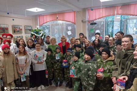 Московская область. Все подарки от КПРФ подмосковные коммунисты передали по адресам