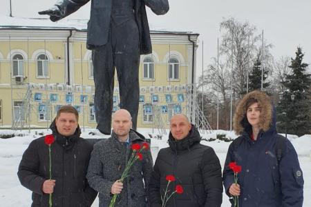"Дело Ленина будет жить в веках!". Подмосковные коммунисты почтили память Великого Ленина